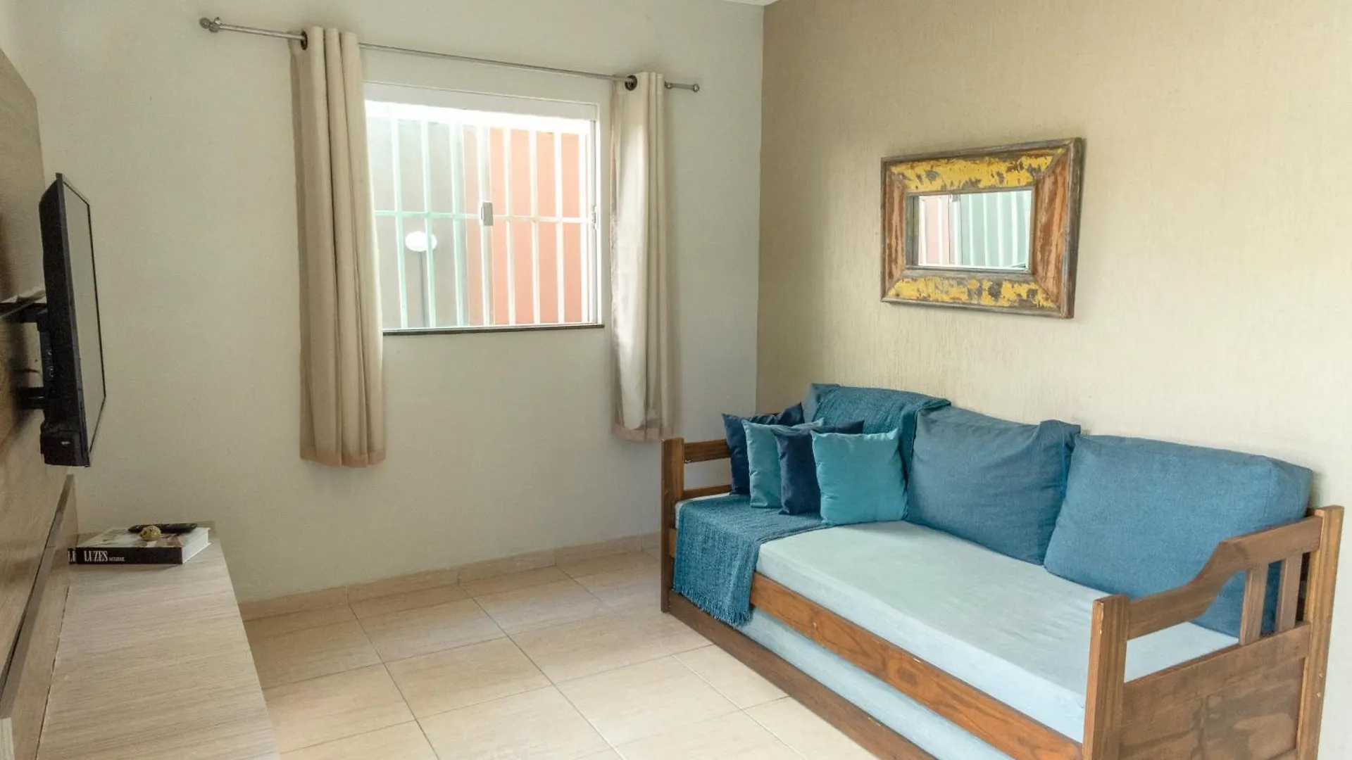 500M Praia Taperapuan; 2 Quartos; Terreo; Wifi 300Mbs; Churrasqueira; Estacionamento Gratuito 1 Carro Porto Seguro