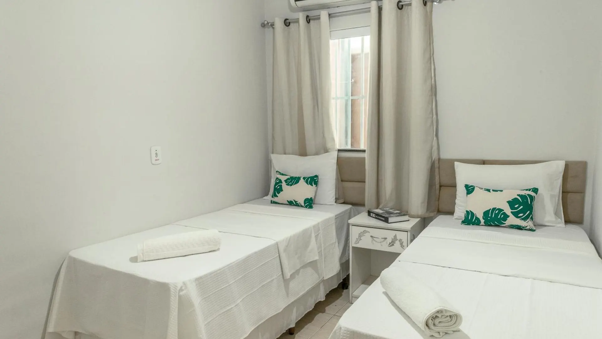 Vakantiehuis 500M Praia Taperapuan; 2 Quartos; Terreo; Wifi 300Mbs; Churrasqueira; Estacionamento Gratuito 1 Carro