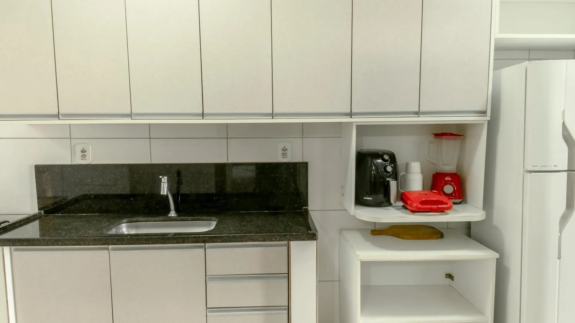 Vakantiehuis 500M Praia Taperapuan; 2 Quartos; Terreo; Wifi 300Mbs; Churrasqueira; Estacionamento Gratuito 1 Carro