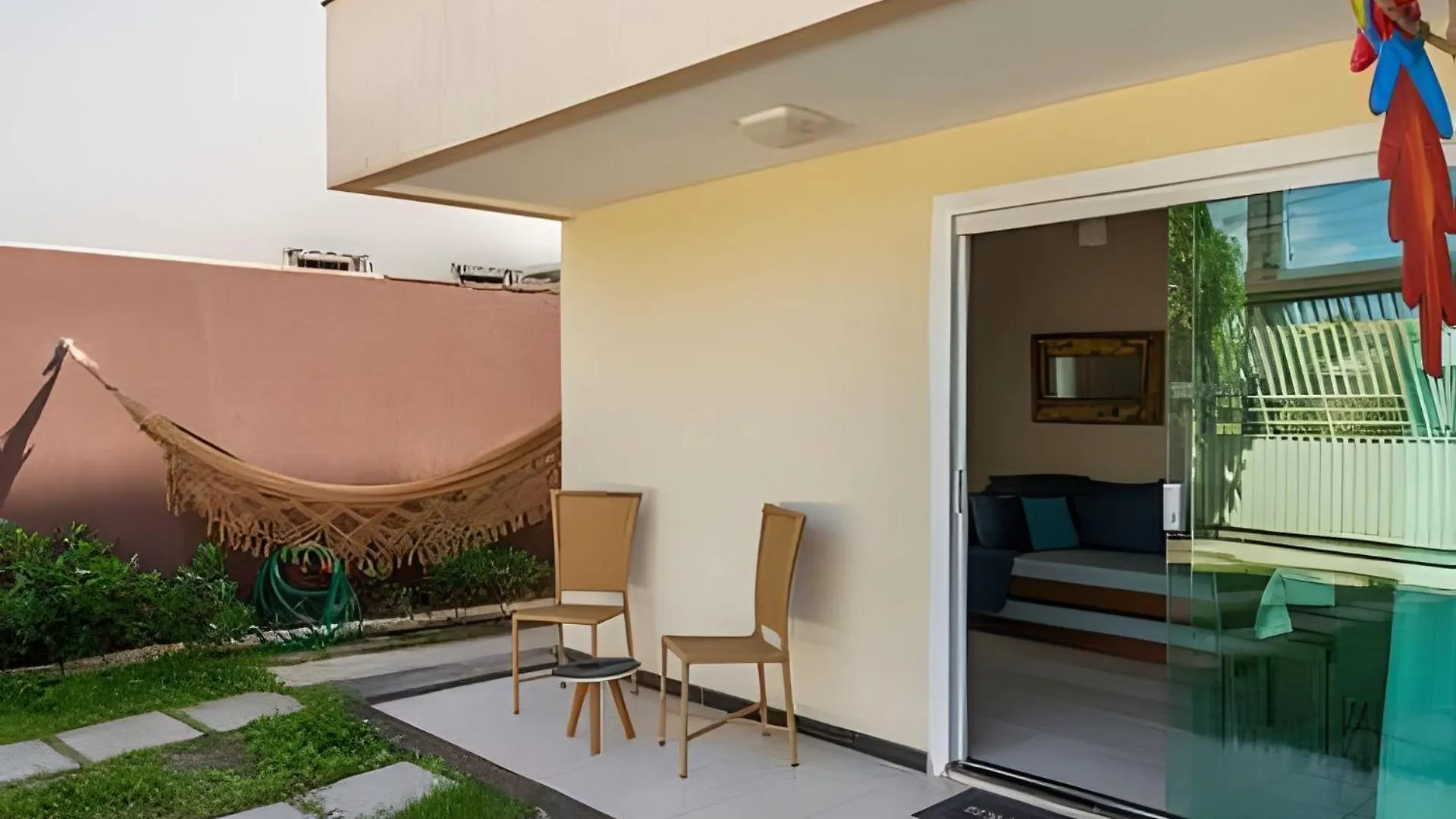 Vakantiehuis 500M Praia Taperapuan; 2 Quartos; Terreo; Wifi 300Mbs; Churrasqueira; Estacionamento Gratuito 1 Carro Brazilië