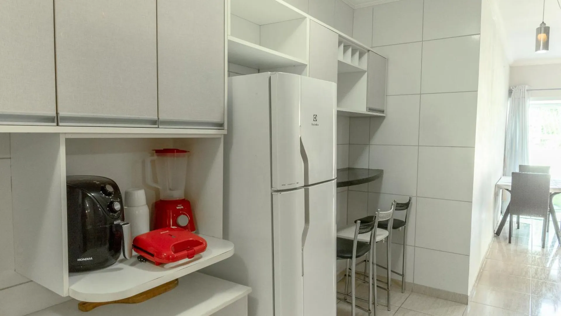 500M Praia Taperapuan; 2 Quartos; Terreo; Wifi 300Mbs; Churrasqueira; Estacionamento Gratuito 1 Carro Porto Seguro